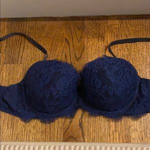 Victoria’s Secret Dream Angels lined lace Demi bra